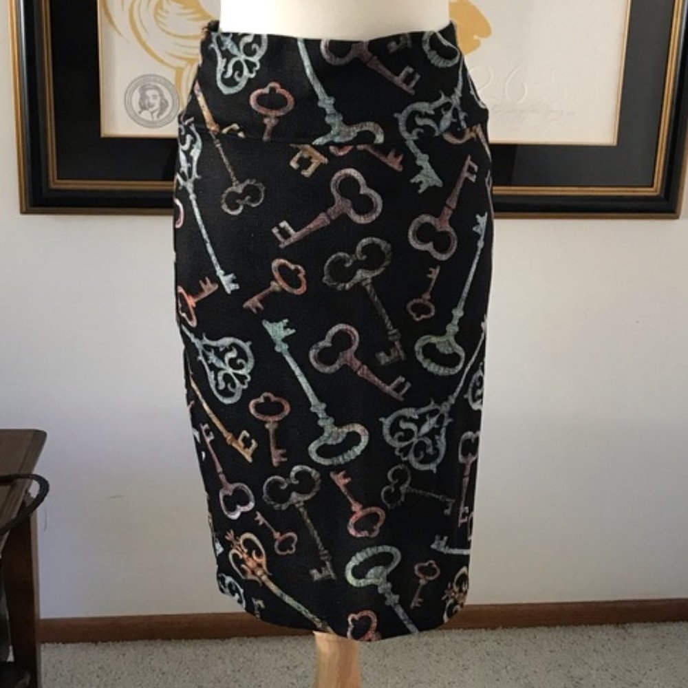 LulaRoe Cassie Vintage Key Allover Print Pencil Skirt